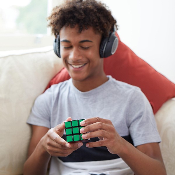 Foto van speelgoed 04_Rubiks_778988386293_20134072_3x3_Cube_AEN_Product_27.jpg